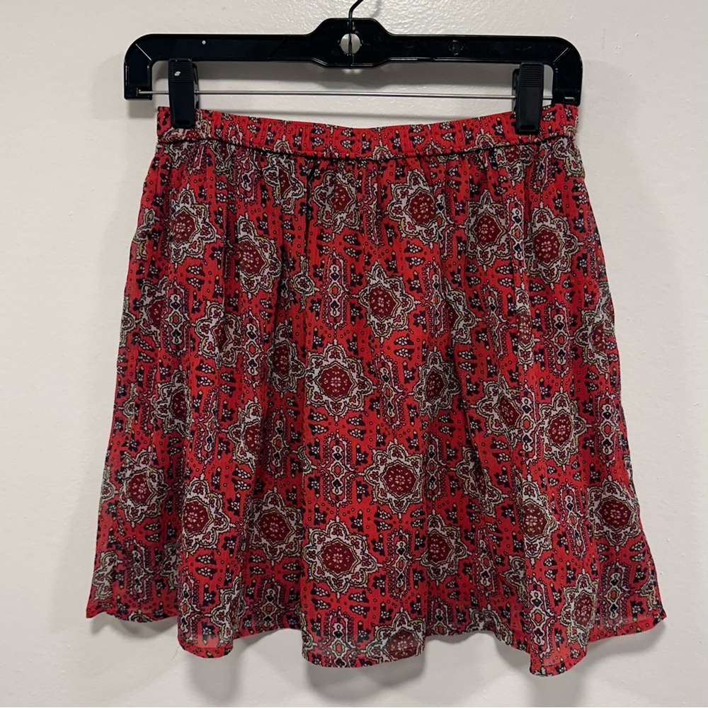 Hollister Red and Black Patterned Skater Skirt Size Small!